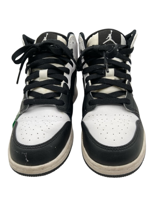 Nike Shoe Size 6.5 Black, gray & white Leather Color Block Round Toe Sneakers Black, gray & white / 6.5