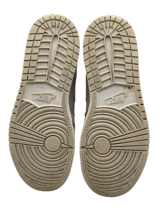 Nike Shoe Size 6.5 Silver & Gray Leather Color Block Round Toe Lace Up Sneakers Silver & Gray / 6.5