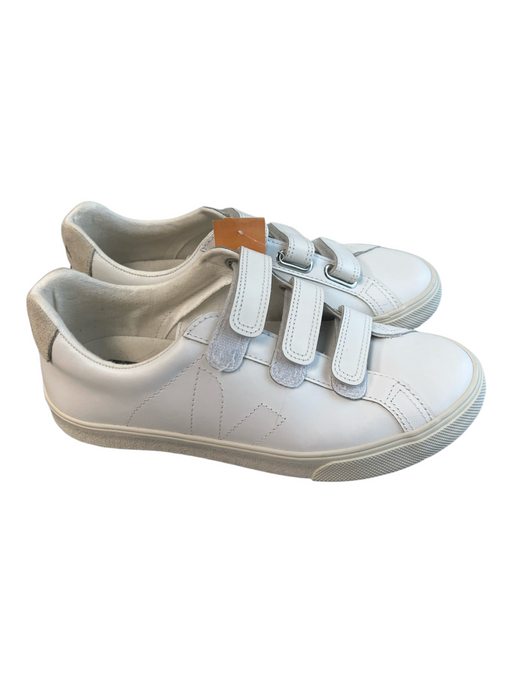 Veja Shoe Size 7 White Manmade Material Velcro Sneaker Round Toe Shoes White / 7