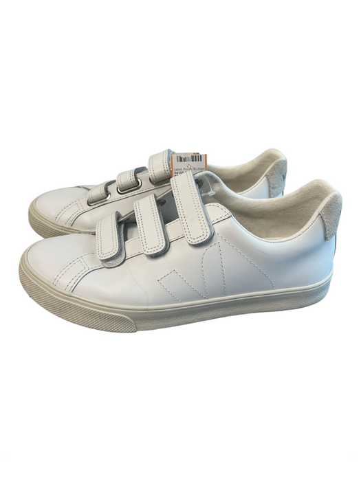 Veja Shoe Size 7 White Manmade Material Velcro Sneaker Round Toe Shoes White / 7