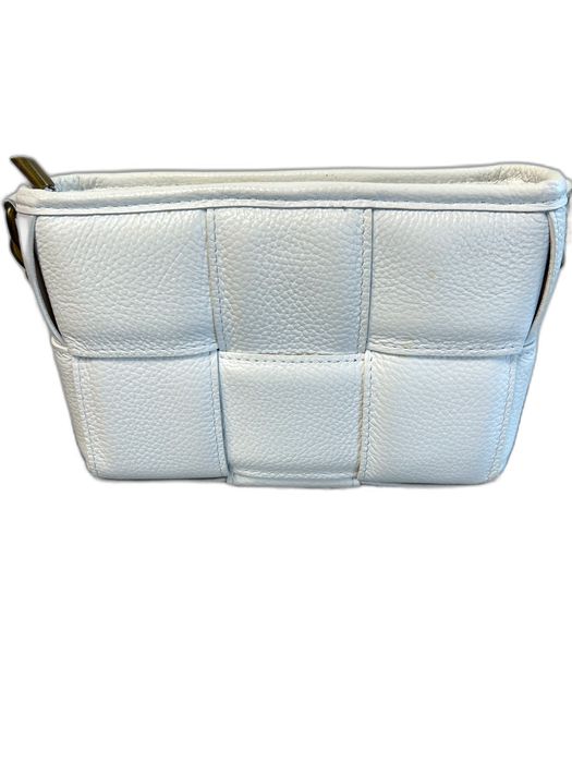 Monica Bini White Leather Top Zipper Puff Quilted Brass Hardware Shoulder Bag White / Small