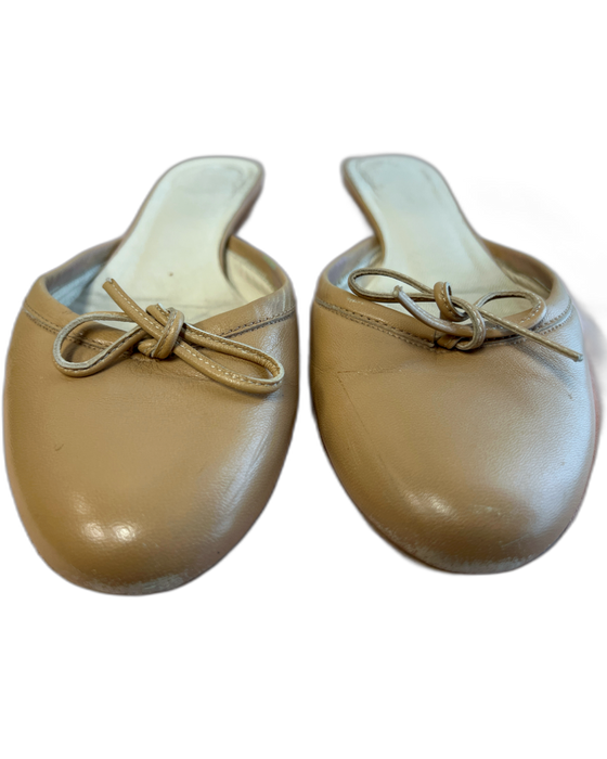 Burberry Shoe Size 36.5 Beige Leather Closed toe Round Toe Bow Detail Flat Shoes Beige / 36.5