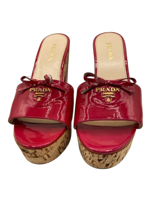 Prada Shoe Size 39 Red & Tan Patent Leather Cork Logo Bow Platform Mules Red & Tan / 39