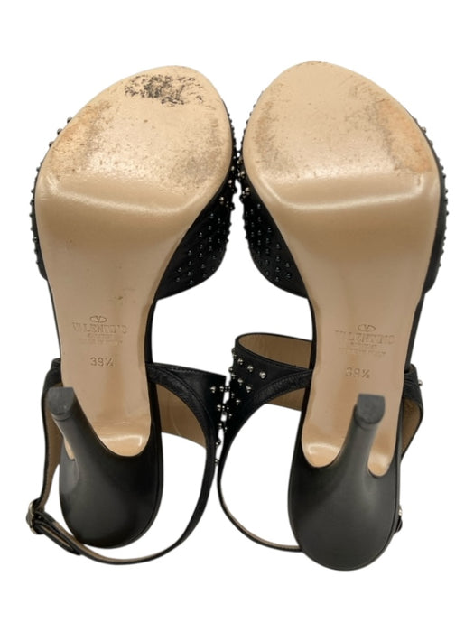 Valentino Garavani Shoe Size 39.5 Black & Pewter Leather Studded Sandals Black & Pewter / 39.5