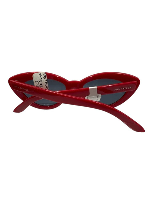 Ann Taylor Red Acetate Polarized Cat Eye Dark tint Case Inc. Sunglasses Red