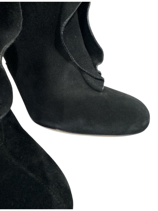 Valentino Garavani Shoe Size 38 Black Leather Suede ruffles Almond Toe Boots Black / 38
