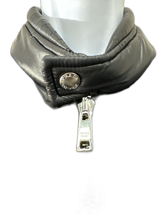 Prada Size 58 Black Polyester Blend Zip Up Puffer Zip Pockets Men's Vest Black / 58