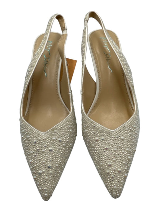 Betsey Johnson Shoe Size 8 White Synthetic Pointed Toe Faux Pearl Low Heel Pumps White / 8