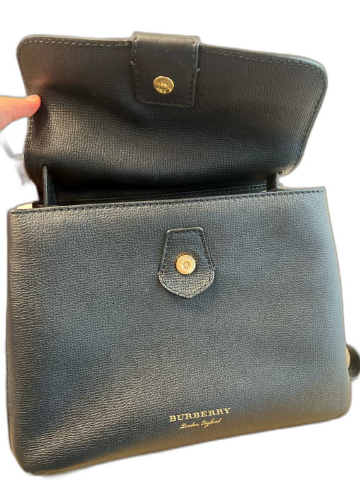 Burberry Black Leather Top Handle Shoulder & Crossbody Straps Feet Box Inc. Bag Black / Small