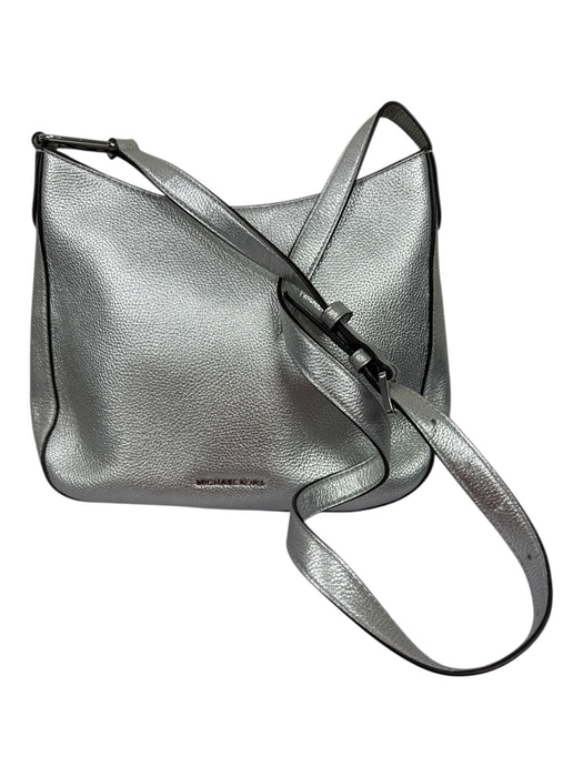 Michael Kors Silver Pebbled Leather silver tone hardware Zip Close Crossbody Bag Silver / Small