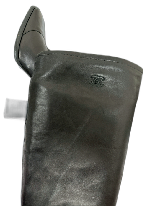 Chanel Shoe Size 37 Black Lamb leather Pull on Square Toe knee high Booties Black / 37