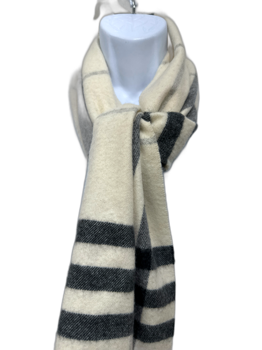 Burberry Beige & Black Cashmere Novacheck Fringe Detail Men's Scarf Beige & Black