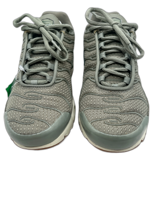 Nike Shoe Size 8 Sage green Synthetic Knit Round Toe Wave Lace Up Sneakers Sage green / 8