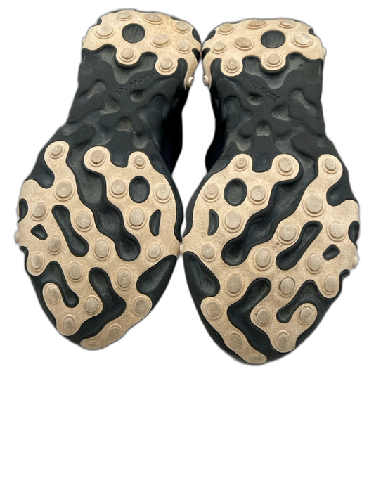 Nike Shoe Size 7 Black & Brown Synthetic Pointed Rounded Toe Running Sneakers Black & Brown / 7