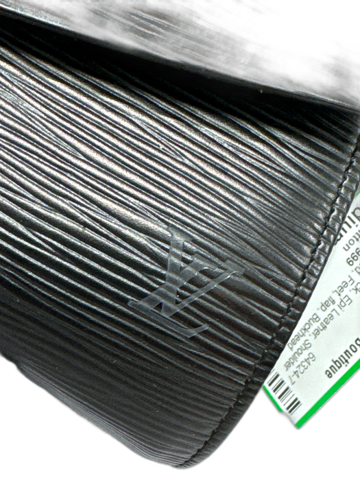 Louis Vuitton Black Epi Leather Shoulder Strap Textured Feet flap Bag Black / Medium