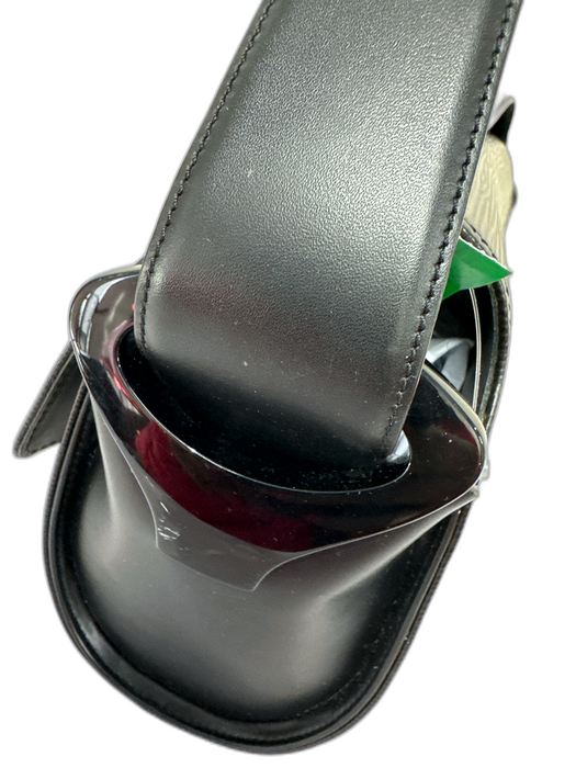 Louis Vuitton Black Epi Leather Shoulder Strap Textured Feet flap Bag Black / Medium