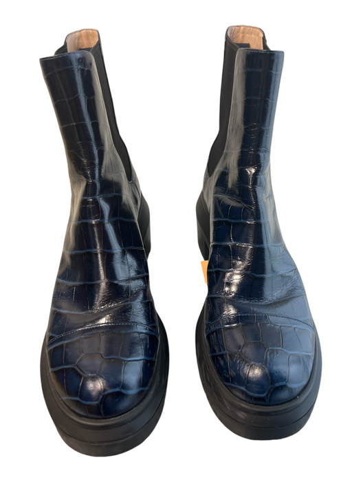 Stuart Weitzman Shoe Size 8.5C Blue Manmade Material Crocodile Platform Booties Blue / 8.5C