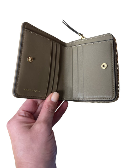Tory Burch Brown Manmade Material Snap & Zipper Logo small Gold Hardware Wallets Brown