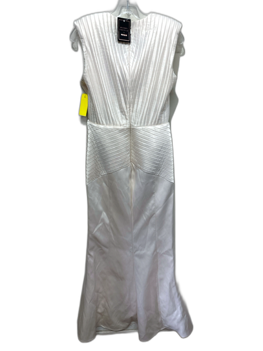 Michael Costello x Revolve Size L Cream White Polyester Blend Sleeveless Gown Cream White / L