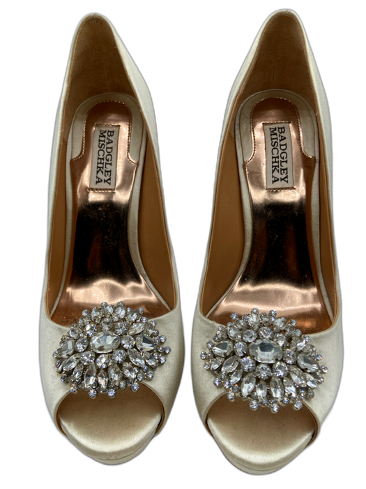 Badgley Mischka Shoe Size 7.5 Cream Satin & Leather Peep Toe Stiletto Pumps Cream / 7.5