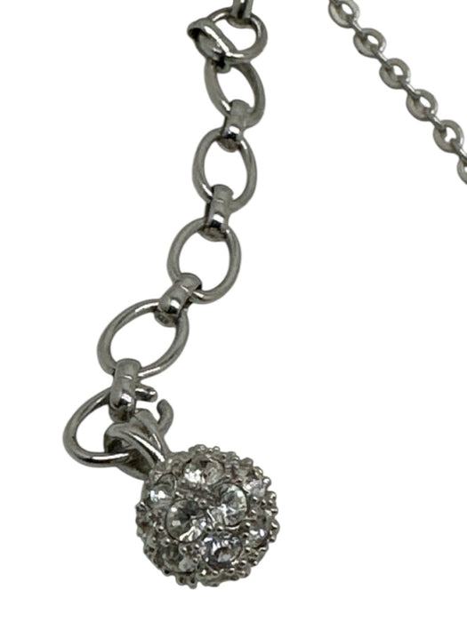 Swarovski Silver & Clear Silver Tone Metal Pave Crystal Link Chain Necklace Silver & Clear