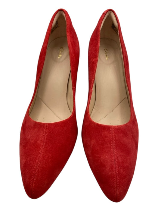 Clarks Shoe Size 9.5 Red Suede Block Heel Almond Toe Seam Detail Court Pumps Red / 9.5