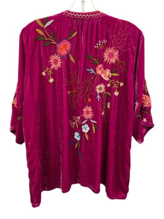 Johnny Was Size M Fuchsia Pink Rayon Blend Velvet Embroidered Flowers Top Fuchsia Pink / M