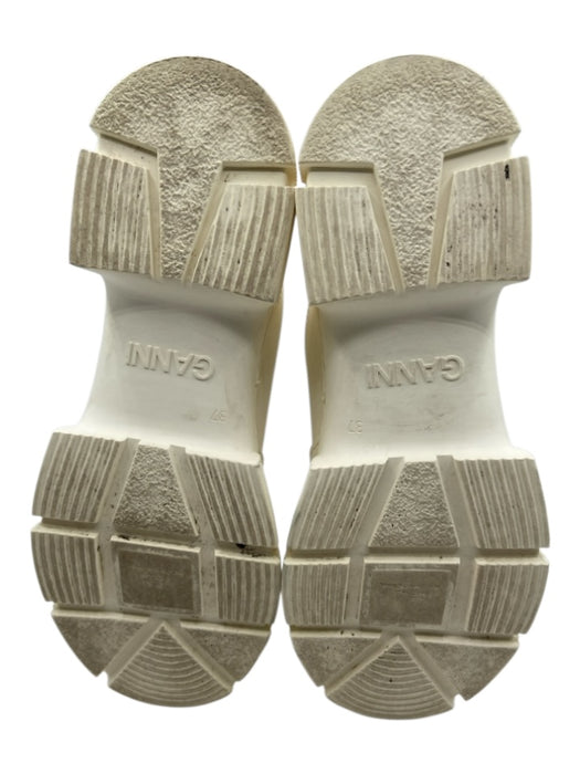 Ganni Shoe Size 37 Cream Rubber Chelsea Booties Cream / 37