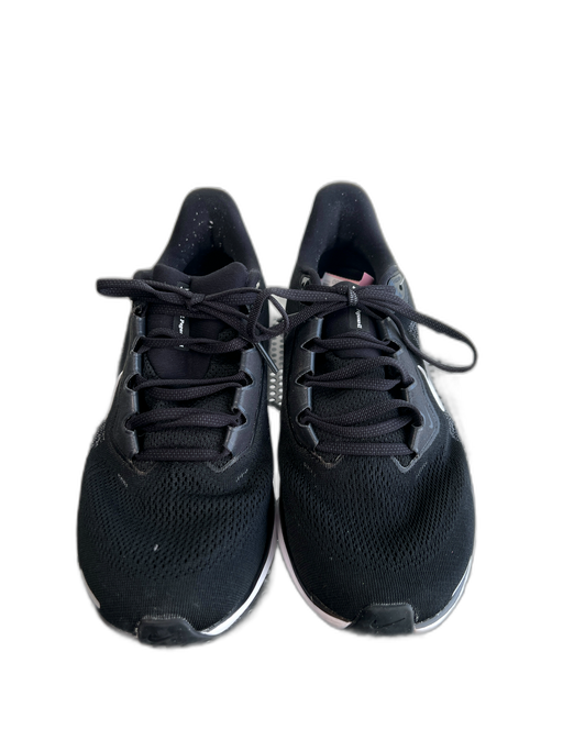 Nike Shoe Size 11 Black & White Leather Upper Mesh Detail Logo Band Shoes Black & White / 11