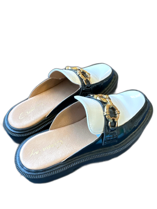 Circus Shoe Size 7.5 Black & White Vegan Leather Open Back Platform Loafers Black & White / 7.5