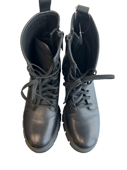 Thursday Shoe Size 8.5 Black Manmade Material Lace Up Side Zip Platform Boots Black / 8.5