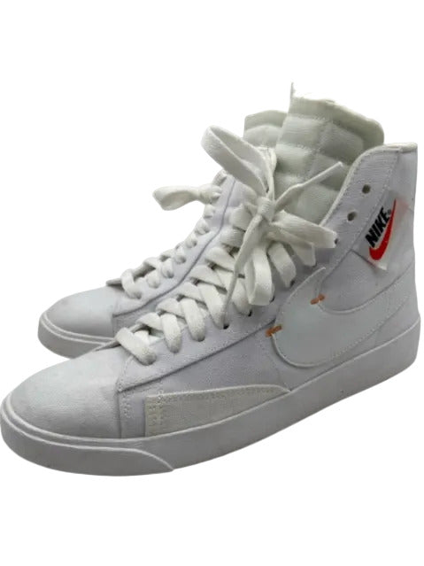 Nike Shoe Size 7.5 White Canvas Side Zip Sneakers White / 7.5