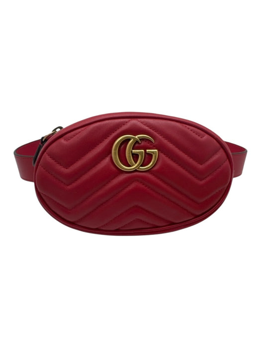 Gucci Red Leather Chevron Fanny Pack Gold Hardware Belt Bag Bag Red / Small