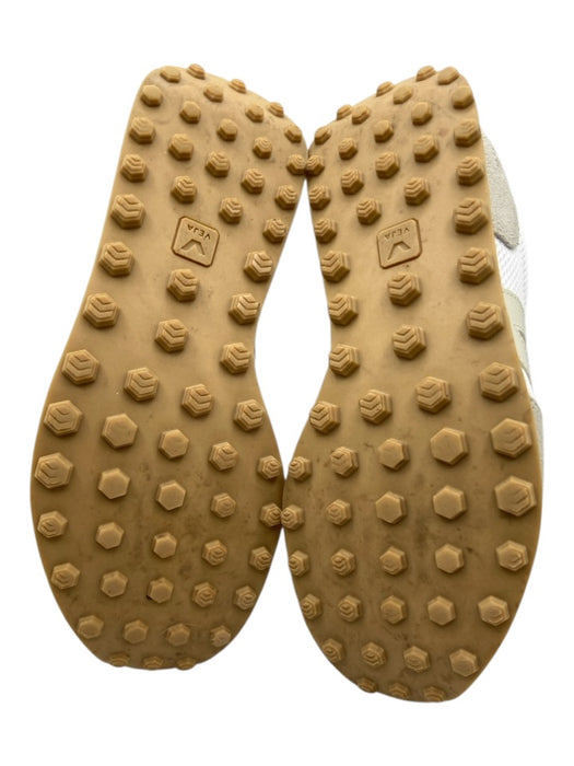 Veja Shoe Size 6 White & Gray Synthetic Knit Suede Round Toe Lace Up Sneakers White & Gray / 6