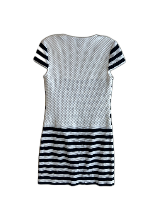 Diane Von Furstenberg Size 4 White & Black Striped Short Sleeve Unlined Dress White & Black / 4