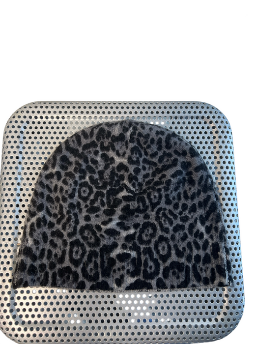 Neiman Marcus Gray & Black Wool & Cashmere Animal Print Beanie Hat Gray & Black / One Size