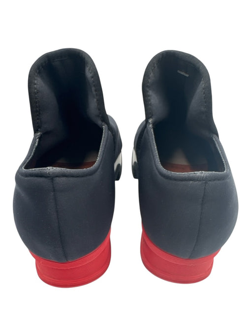 iRi Shoe Size 35.5 Black & Red Synthetic Slip On Neoprene Low Top Sneakers Black & Red / 35.5