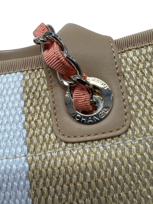 Chanel Beige, Black, White, Multi Raffia & Leather Snap Closure Tote Bag Bag Beige, Black, White, Multi / M/L