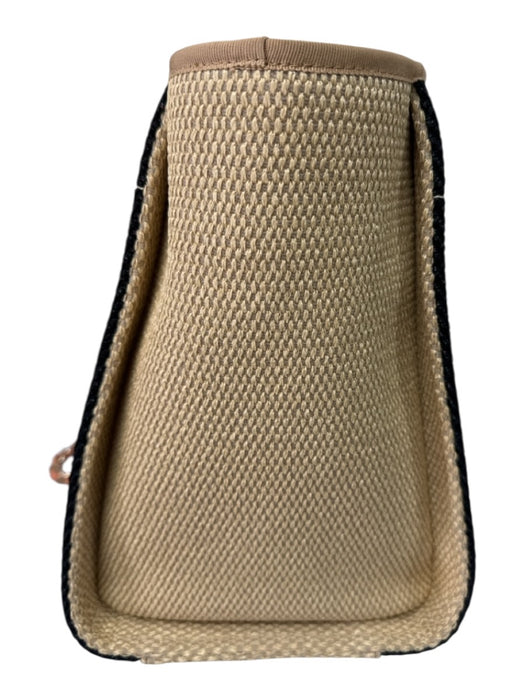 Chanel Beige, Black, White, Multi Raffia & Leather Snap Closure Tote Bag Bag Beige, Black, White, Multi / M/L