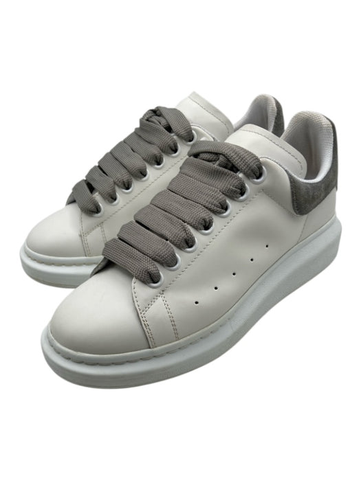 Alexander McQueen Shoe Size 39 White & Gray Leather Low Top Lace Up Sneakers White & Gray / 39