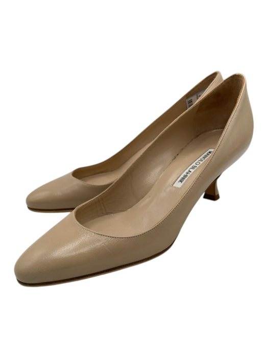 Manolo Blahnik Shoe Size 36.5 Nude Beige Leather Almond Toe Kitten Heel Pumps Nude Beige / 36.5