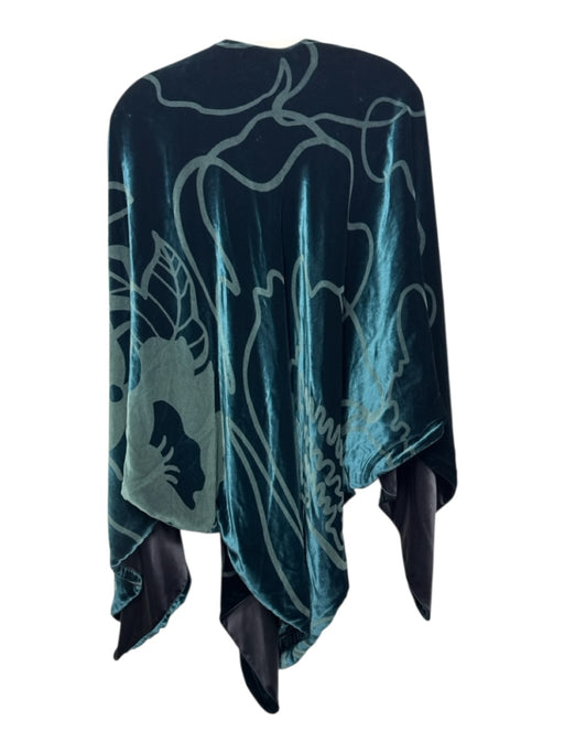 Giorgio Armani Size Universal Emerald Green Viscose Blend Velvet Cape Wraps Emerald Green / Universal