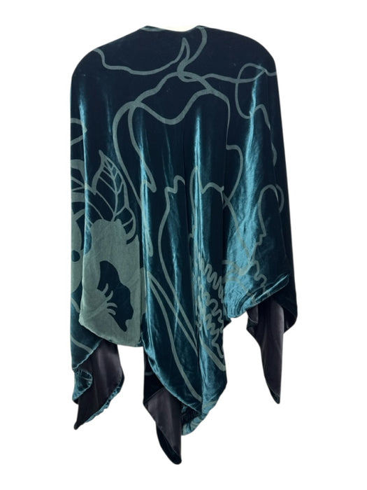 Giorgio Armani Size Universal Emerald Green Viscose Blend Velvet Cape Wraps Emerald Green / Universal