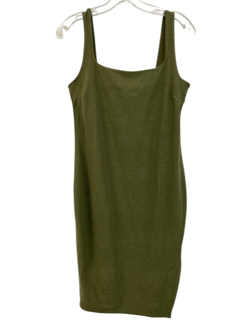 Beyond Yoga Size L Green Polyester Blend Heathered built in shorts Dress Green / L