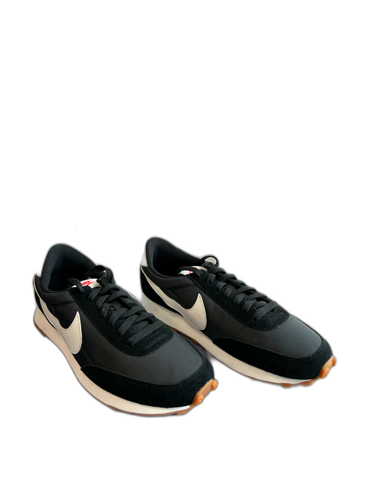 Nike Shoe Size 9.5 Black & White Suede & Canvas Lace Up White Soles Sneakers Black & White / 9.5