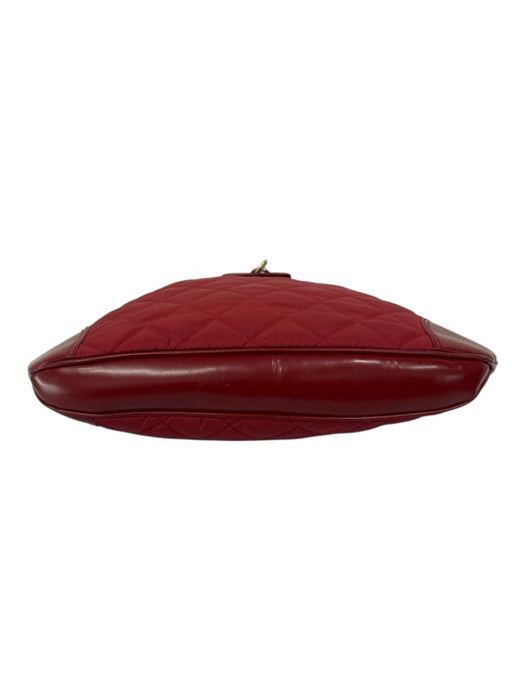 Burberry Red Leather & Nylon Top Handle Quilted Gold Hardware Hobo Bag Red / Medium
