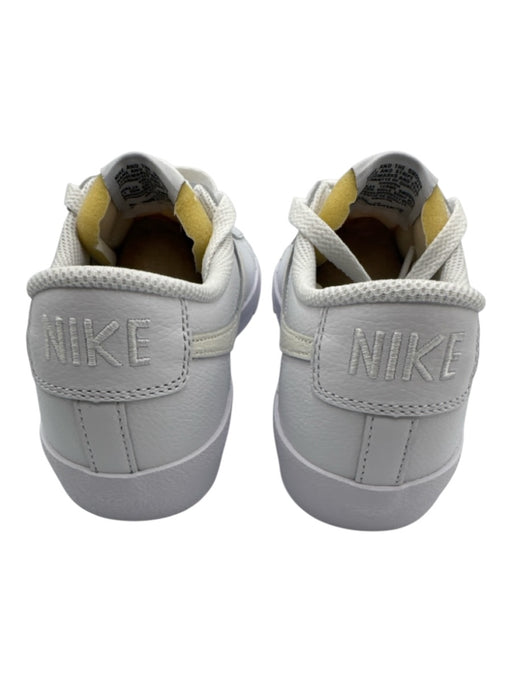 Nike Shoe Size 9 White & Cream Leather Lace Up Logo Low Top Sneakers White & Cream / 9