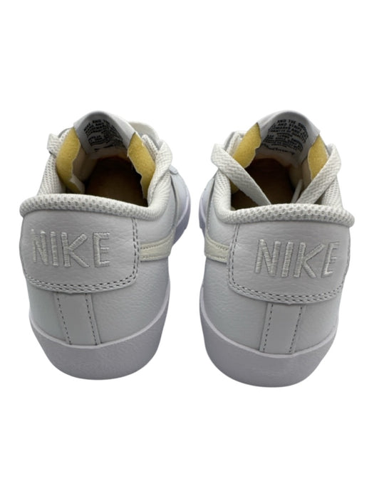 Nike Shoe Size 9 White & Cream Leather Lace Up Logo Low Top Sneakers White & Cream / 9