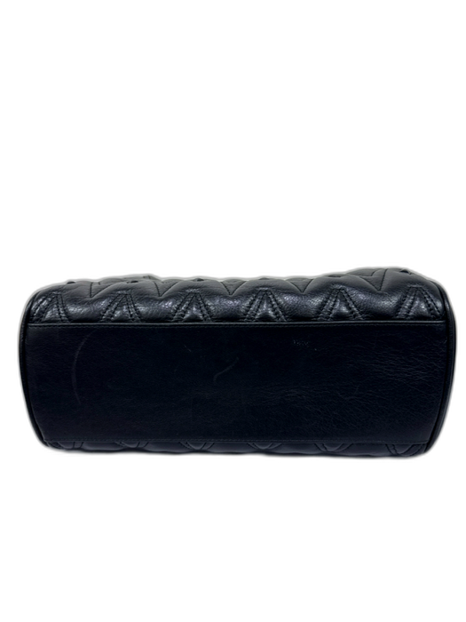 Mario Valentino Spa Black Leather goldtone hardware Magnetic Snap Bag Black