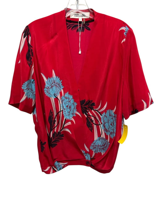 Diane Von Furstenberg Size 4 Red, Blue, White Silk Short Sleeve Floral Top Red, Blue, White / 4